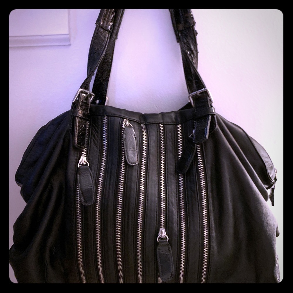 Black shoulder bag
